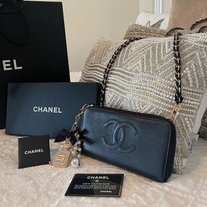 Chanel wallet on chain